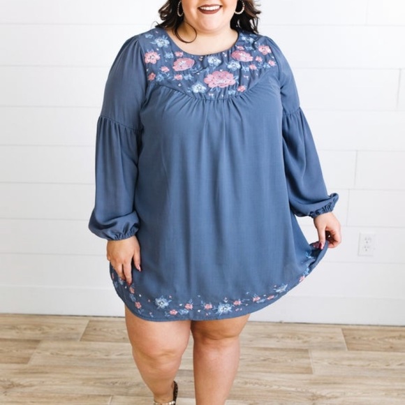 BNWT Floral Embroidered Babydoll Dress - Picture 6 of 6